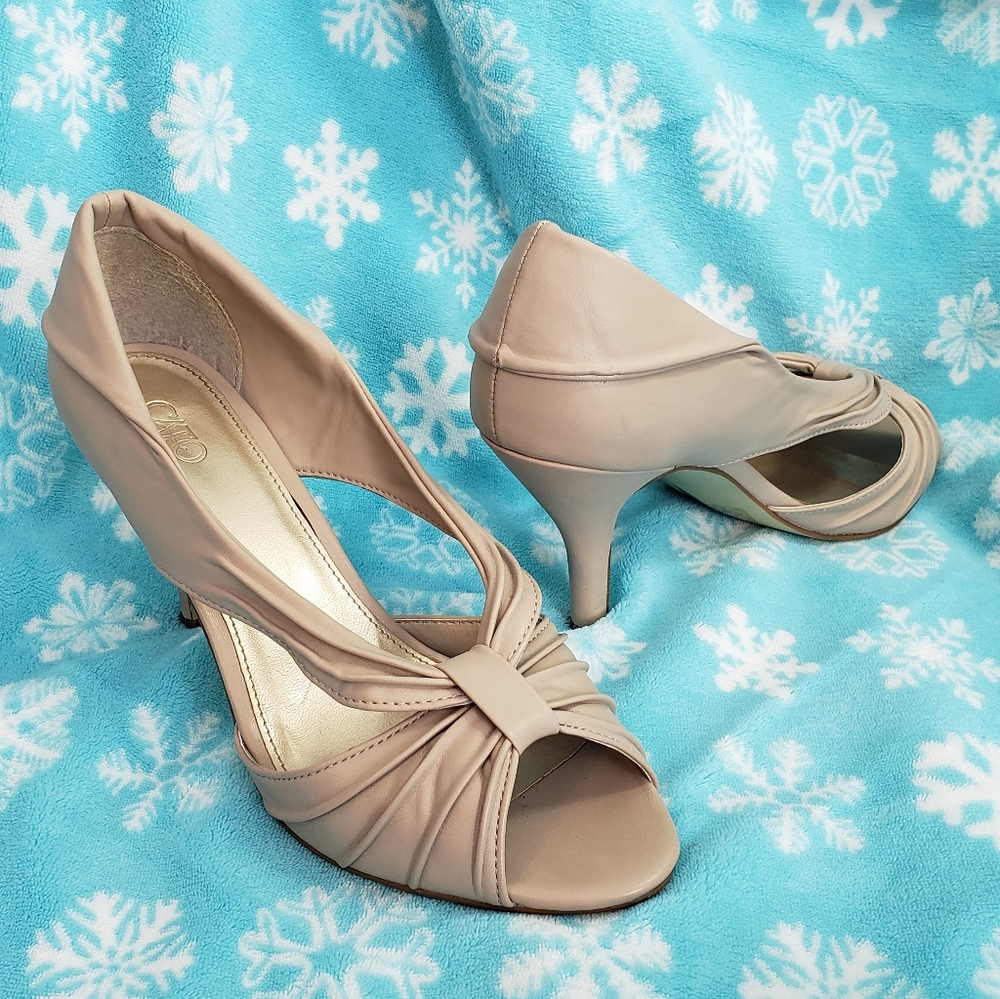 Cato nude color peep toe sandals 8.5